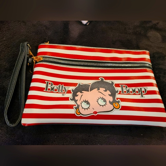 Handbags - BETTY BOOP LARGE MAKEUP CLUTCH ACCESSORIES COLLECTABLE BAG POUCHZIPPER CLOSURE